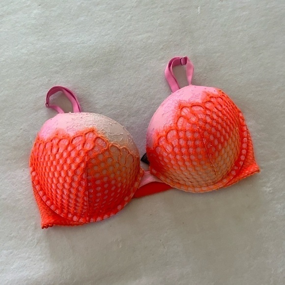 VICTORIA'S Secret Very Sexy Push-up Bra 34DD - Picture 1 of 3